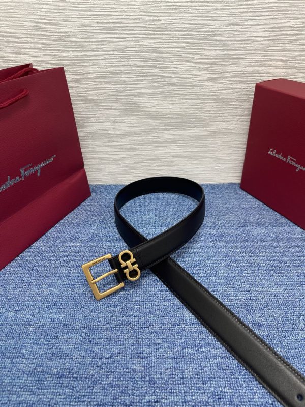 Ferragamo cài dây đai phụ nữ Chọn vật liệu cao cấp, da mềm mại và thân thiện