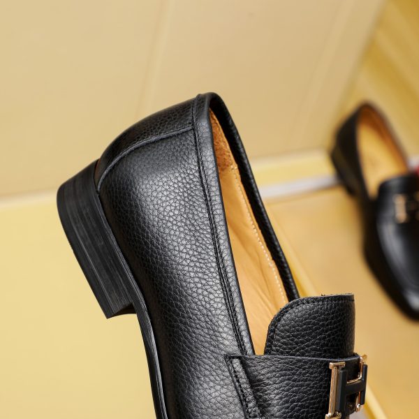 Ferragamo, giày thời trang, sáp, nước bò nhuộm