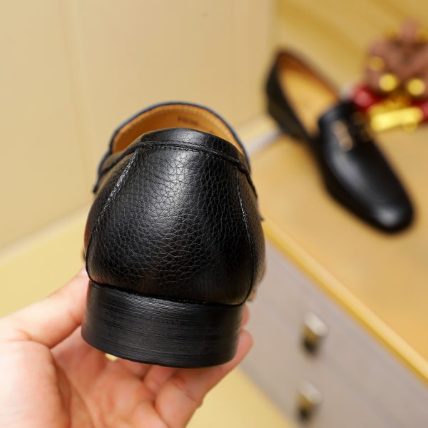 Ferragamo, giày thời trang, sáp, nước bò nhuộm