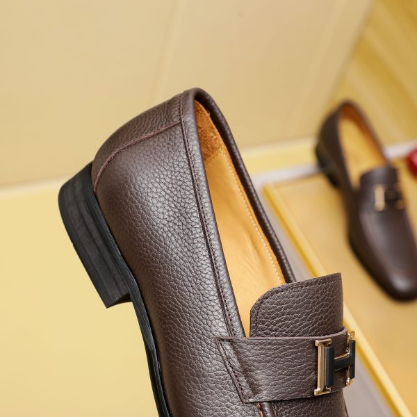 Ferragamo, giày thời trang, sáp, nước bò nhuộm