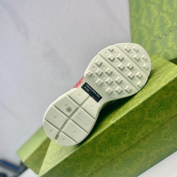 giày gucci của italy hỗ trợ nfc chip chống giả mạo