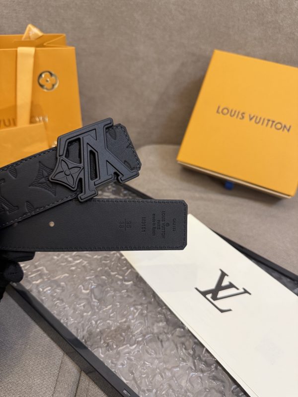 Louis Vuitton chiều rộng 40mm nguyên bản đúc nút thép
