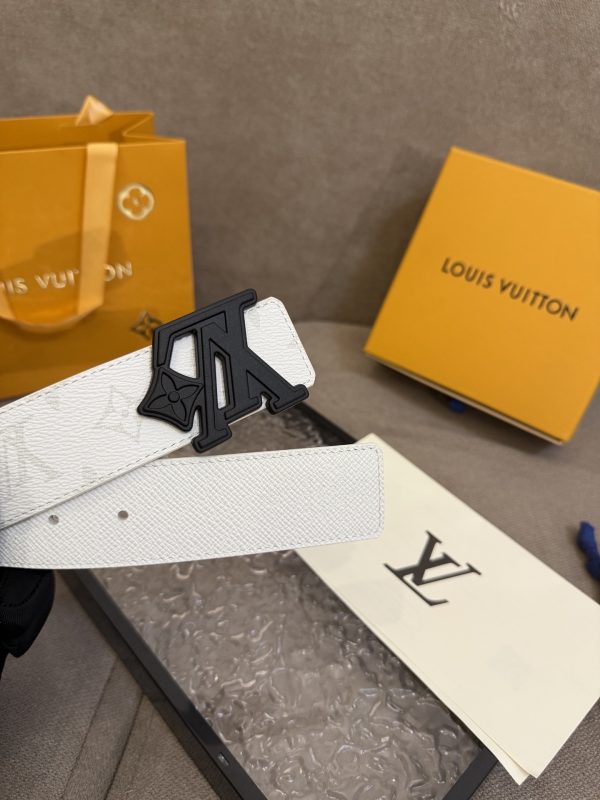Louis Vuitton chiều rộng 40mm nguyên bản đúc nút thép