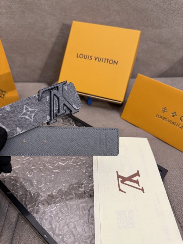 Louis Vuitton chiều rộng 40mm nguyên bản đúc nút thép