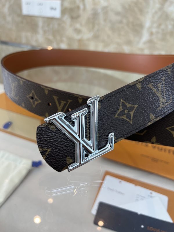 Louis Vuitton chiều rộng 40mm nguyên bản đúc nút thép