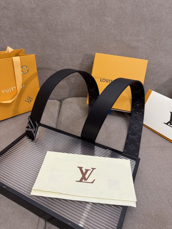 Louis Vuitton chiều rộng 40mm nguyên bản đúc nút thép