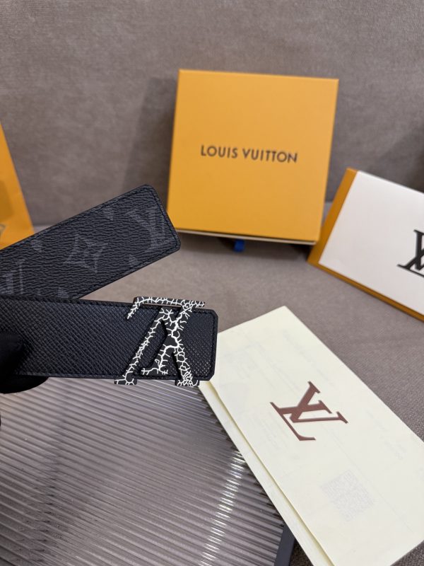Louis Vuitton chiều rộng 40mm nguyên bản đúc nút thép