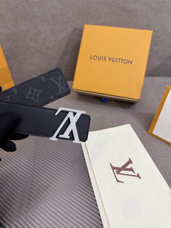 Louis Vuitton chiều rộng 40mm nguyên bản đúc nút thép