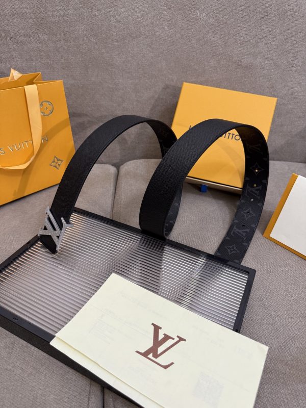 Louis Vuitton chiều rộng 40mm nguyên bản đúc nút thép