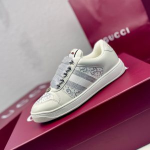 Gucci làm những đôi giày dơ bẩn