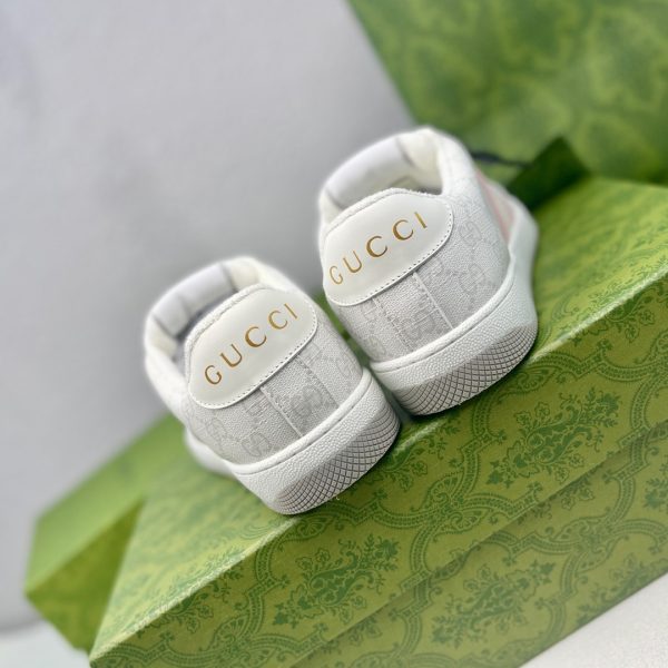 Gucci làm những đôi giày dơ bẩn