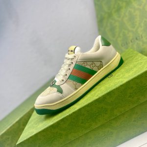 Gucci làm những đôi giày dơ bẩn
