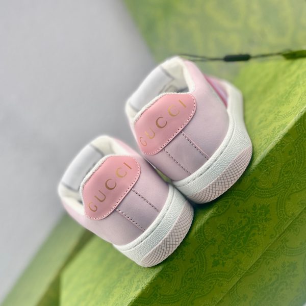 Gucci làm những đôi giày dơ bẩn