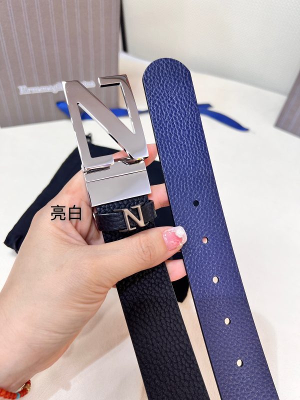 Binario cắm bìa màu xám sẫm chiều rộng: 3,5 cm