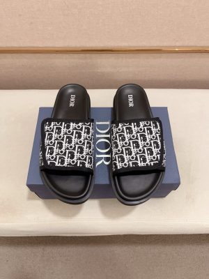 Giày dép Dior mới. ý nhập khẩu nguyên liệu thô.