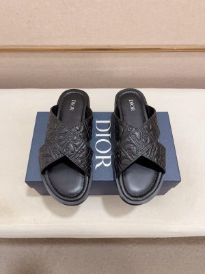 Giày dép Dior mới. ý nhập khẩu nguyên liệu thô.