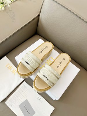Dior mùa xuân và mùa hè mới IVIETA DWAY giày phụ nữ màu thạch