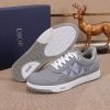Các sản phẩm mới của DBS tiếp tục phong cách cổ điển của Dior. được làm từ da bò