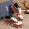 Các sản phẩm mới của DBS tiếp tục phong cách cổ điển của Dior. được làm từ da bò