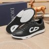 Các sản phẩm mới của DBS tiếp tục phong cách cổ điển của Dior. được làm từ da bò