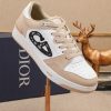 Các sản phẩm mới của DBS tiếp tục phong cách cổ điển của Dior. được làm từ da bò