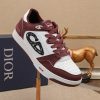Các sản phẩm mới của DBS tiếp tục phong cách cổ điển của Dior. được làm từ da bò