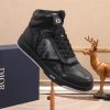 Các sản phẩm mới của Dior Gang tiếp tục phong cách cổ điển của Dior. được làm từ da bò bóng loáng cao cấp