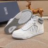 Các sản phẩm mới của Dior Gang tiếp tục phong cách cổ điển của Dior. được làm từ da bò bóng loáng cao cấp