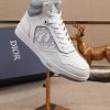 Các sản phẩm mới của Dior Gang tiếp tục phong cách cổ điển của Dior. được làm từ da bò bóng loáng cao cấp