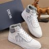 Các sản phẩm mới của Dior Gang tiếp tục phong cách cổ điển của Dior. được làm từ da bò bóng loáng cao cấp