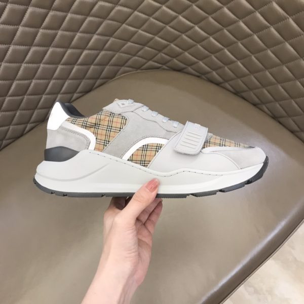 Burberry nâng cao giày thể thao! chất lượng cao, được làm bằng da bò con và vải bố