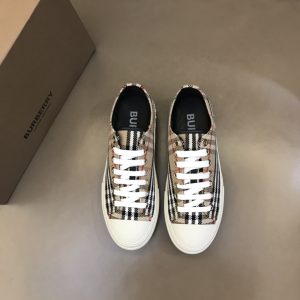 Burberry nâng cao giày thể thao! chất lượng cao, được làm bằng da bò con và vải bố