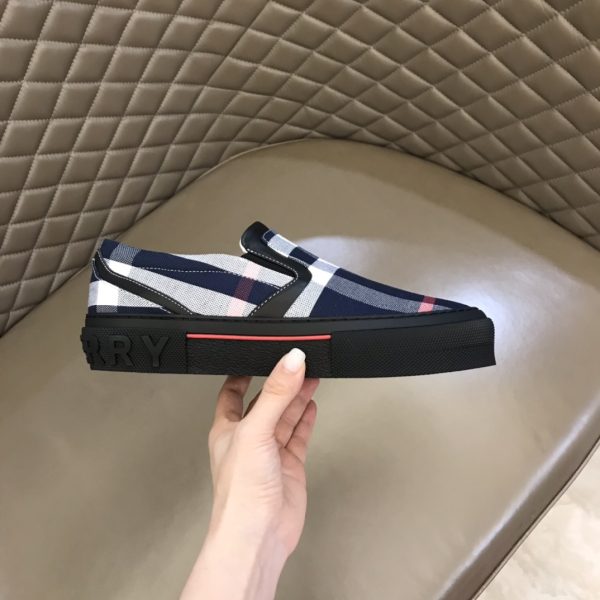 Burberry nâng cao giày thể thao! chất lượng cao, được làm bằng da bò con và vải bố