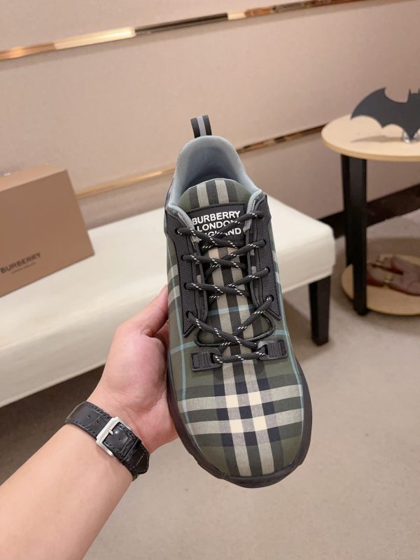 wsxc1749143150531_1 Burberry nâng cao giày thể thao! chất lượng cao, được làm bằng da bò con và vải bố