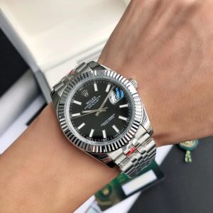 Đồng hồRolex giới thiệu đồng hồ nam có đường kính 41mm
