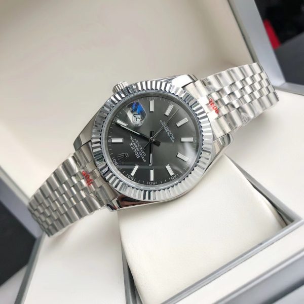 Đồng hồRolex giới thiệu đồng hồ nam có đường kính 41mm