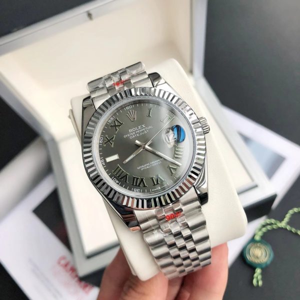 Đồng hồRolex giới thiệu đồng hồ nam có đường kính 41mm