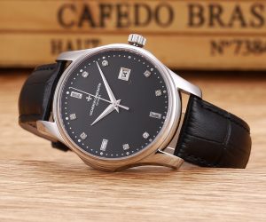 Bộ sưu tập đồng hồ Vacheron Constantin nổi tiếng, da bò con nhập khẩu từ Ý
