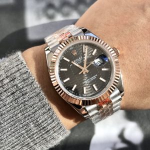 Đồng hồRolex giới thiệu đồng hồ nam có đường kính 41mm