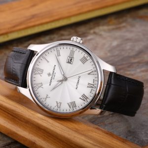 Bộ sưu tập đồng hồ Vacheron Constantin nổi tiếng, da bò con nhập khẩu từ Ý