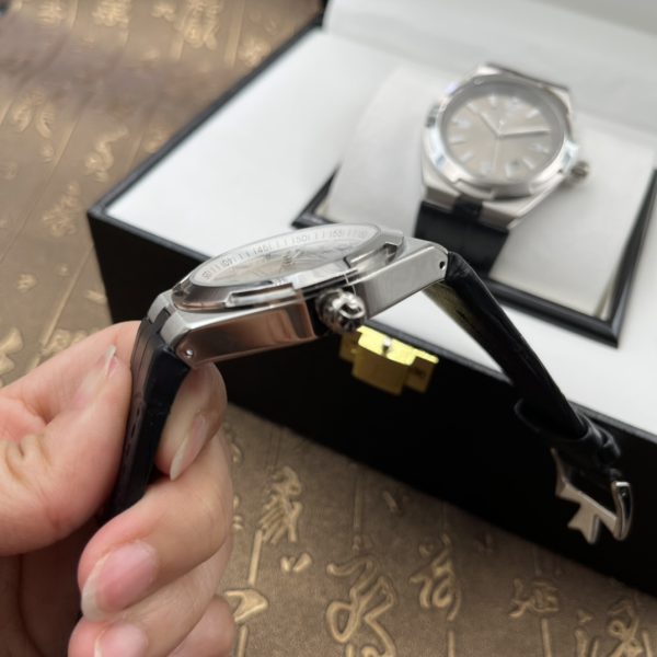 Vacheron Constantin Overseas trải khắp thế giới Đồng hồ dành cho người đàn ông