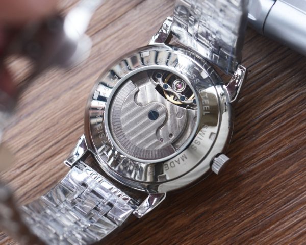 Longines-đã nhập khẩu thiết bị cơ khí tự động 8215