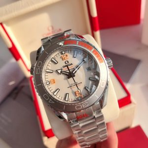 Omega Seamaster 600 mét dây đai thép lặn