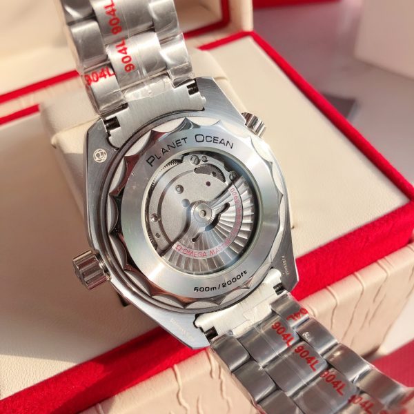 Omega Seamaster 600 mét dây đai thép lặn