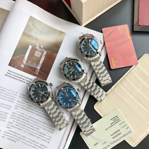 Omega Seamaster 600 mét dây đai thép lặn