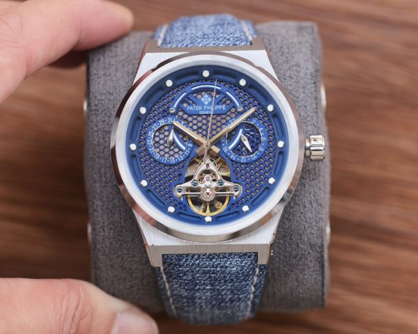 Đồng hồ Patek Philippe, dây đeo đồng hồ da bò thật