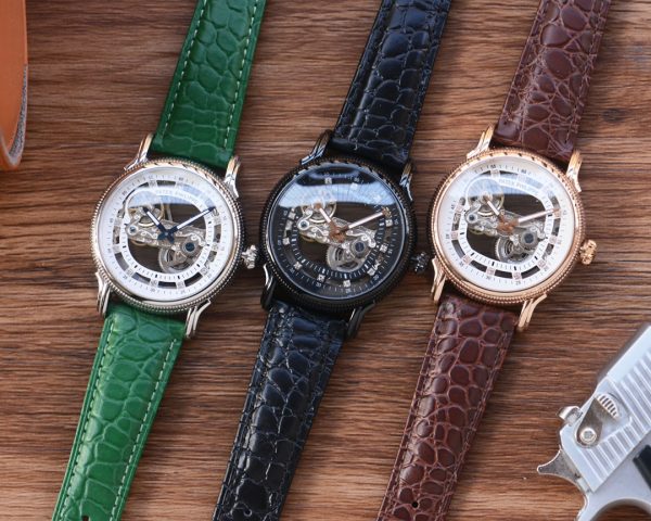 Đồng hồ Patek Philippe, dây đeo đồng hồ da bò thật