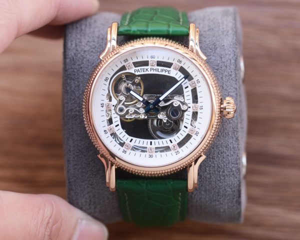 Đồng hồ Patek Philippe, dây đeo đồng hồ da bò thật