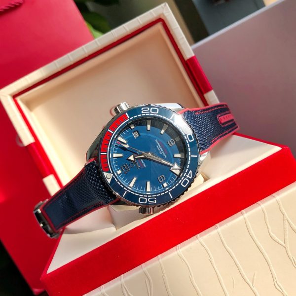 Omega Seamaster 600 mét dây đai thép lặn