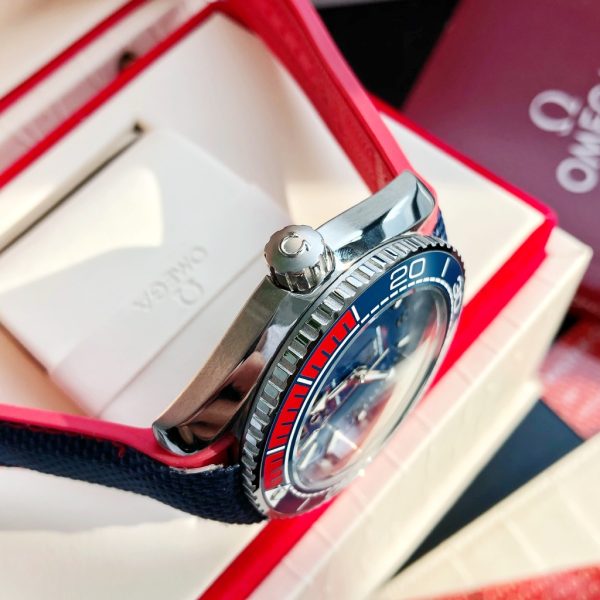 Omega Seamaster 600 mét dây đai thép lặn